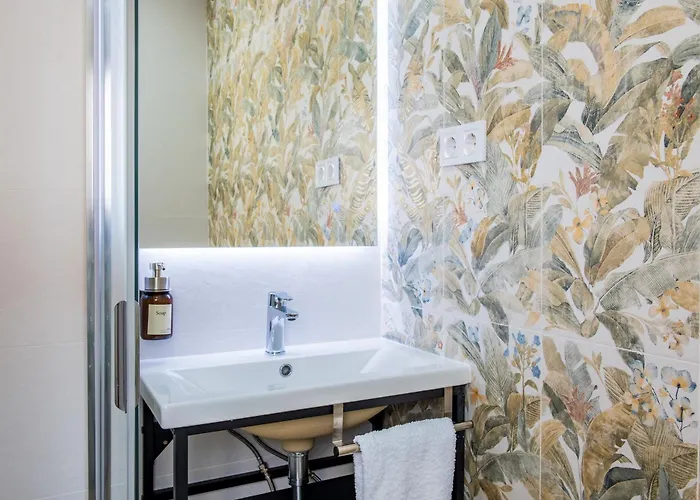 Quercus 나발루엔가