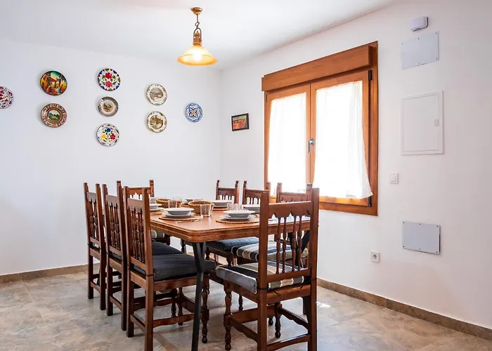 Quercus 컨트리하우스 나발루엔가